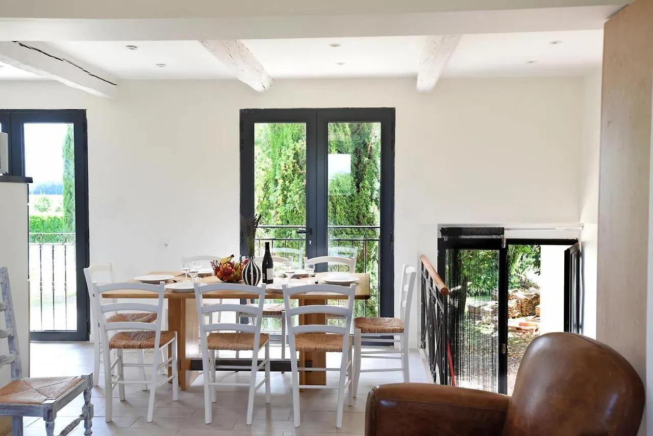 Le Mas Soli - Gites Et Reception Caderousse