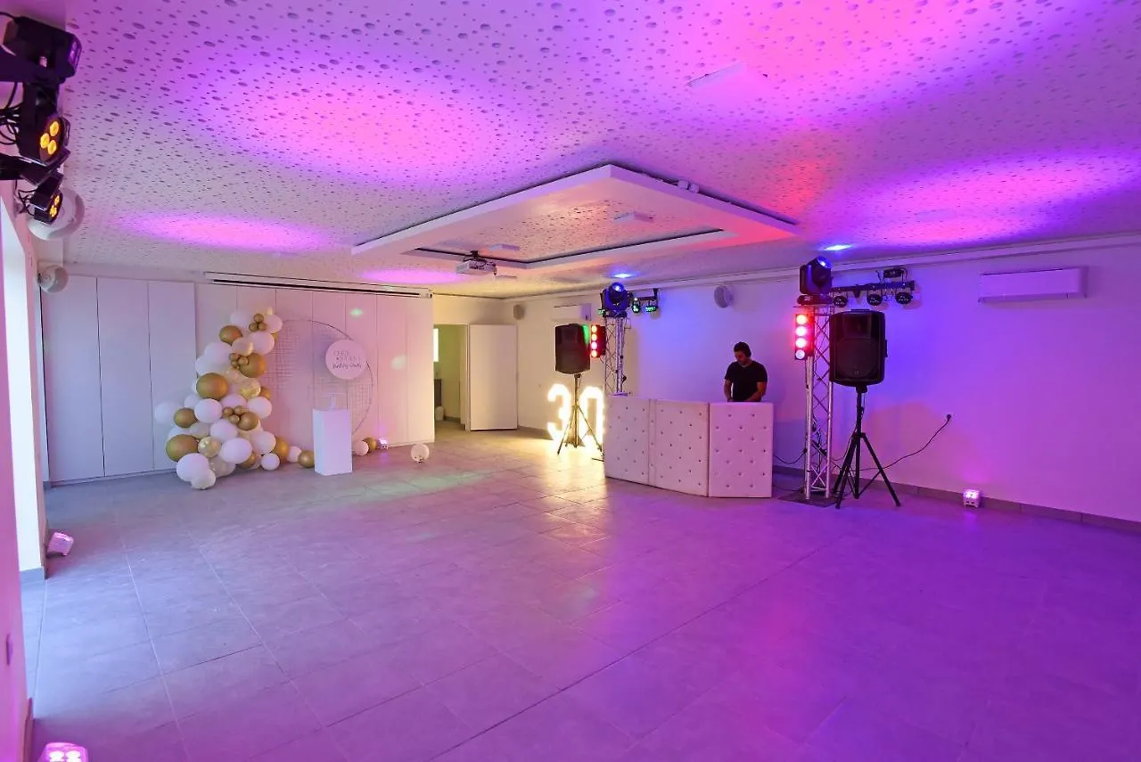 Le Mas Soli - Gites Et Reception Caderousse